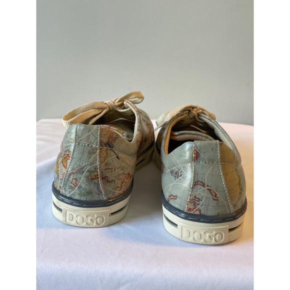 Dogo gray world map sneakers women’s Size 38 euro or US 7.5, flat cute kitsch - Picture 4 of 9